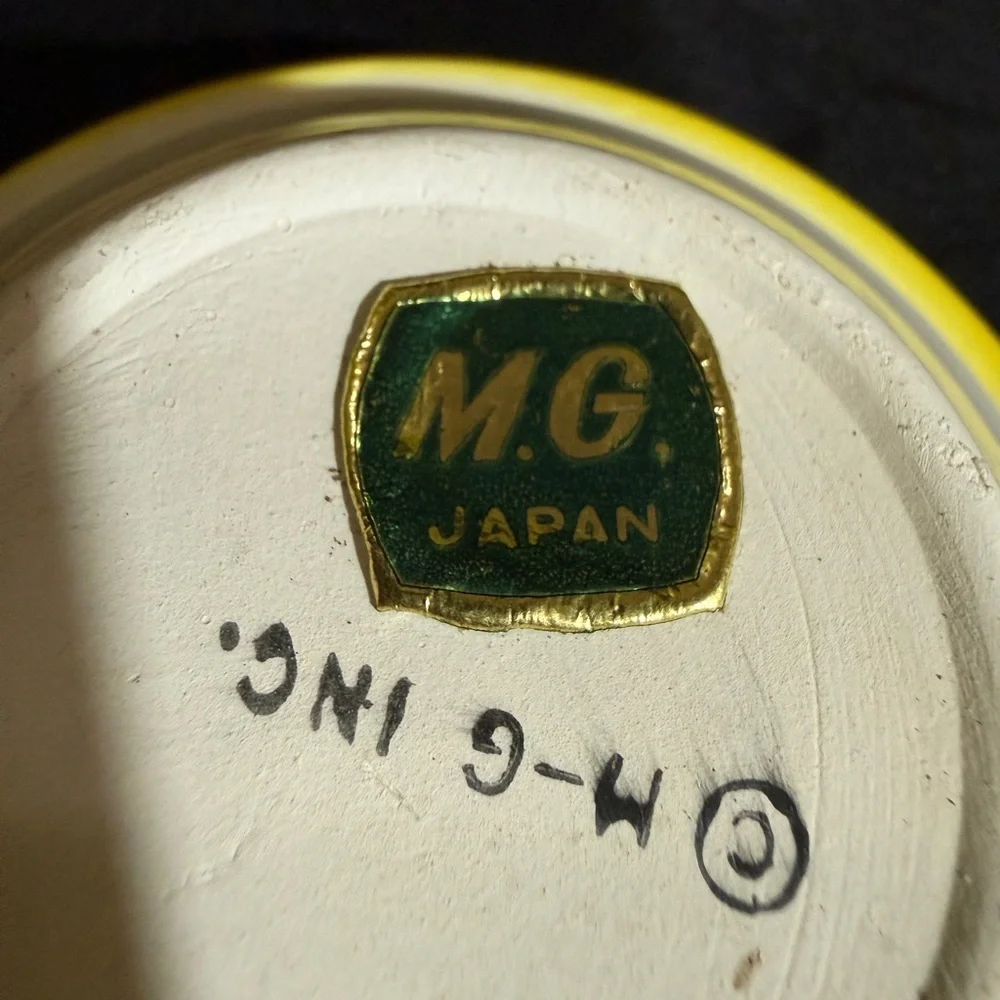 M.G. Japan Yellow Beehive Measuring Cups, Vintage
